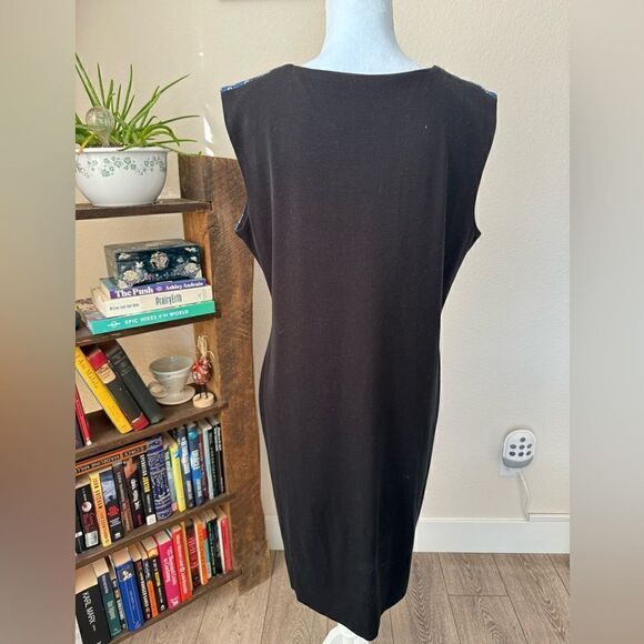 🌞 Misook Chevron Sleeveless Acrylic Knit Sheath Dress Size Large Blue Black - Picture 3 of 6